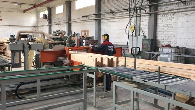 Линия продольного сращивания древесины с прессом бесконечного типа DFK 4 | DPK 5 смотреть онлайн