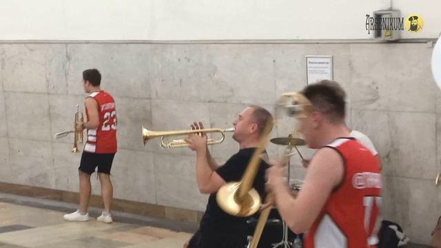 Дискотека 80-х, случившаяся однажды в метро