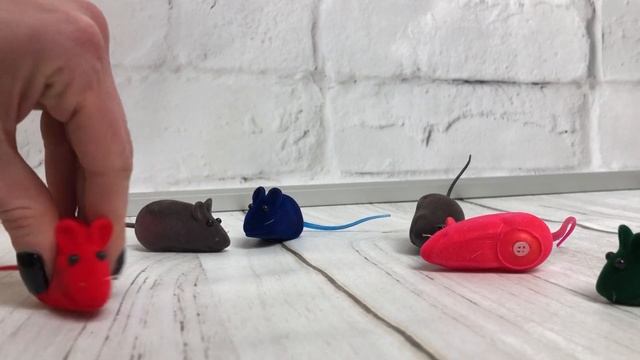 Игрушка для кошек Мышка с пищалкой CAPSBOARD CAT TOY смотреть онлайн