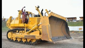 70-тонный гигант: самый мощный российский трактор-ЧЕТРА Т-40