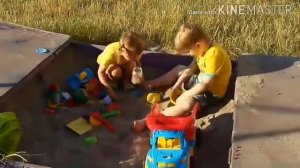 Ты да я, да мы с тобой! Здорово, когда на свете есть друзья!
