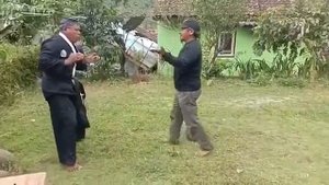 Вот это упражнения 2 раза в неделю делай и спина болеть не будет.