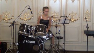 Кира Кабирова - Puttin’ On the Ritz (И.Берлин)