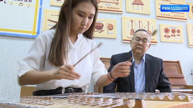 ДЕНЬ РЕСПУБЛИКИ 25 03 2021 ВЕЧЕРНИЙ ВЫПУСК смотреть онлайн