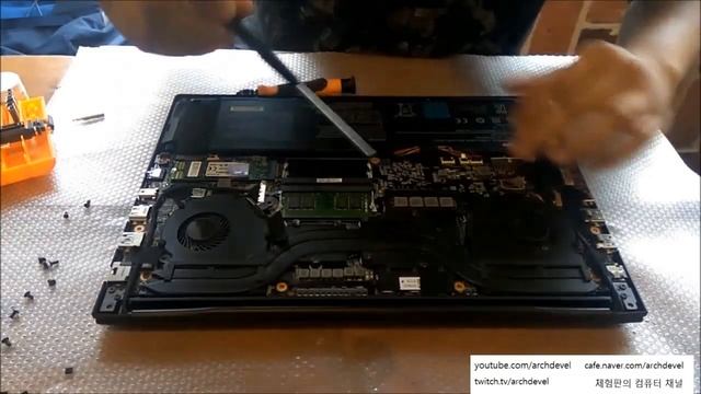 Gigabyte 게이밍노트북 Aero 15 리뷰, 분해, 온도포함(Gigabyte Aero 15 THERMAL REPASTE) смотреть онлайн