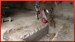 Мужчина превратил разрушенный гараж в потрясающую мастерскую