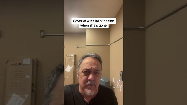 Davy Dallas sings cover of ain’t no sunshine when she’s gone. смотреть онлайн