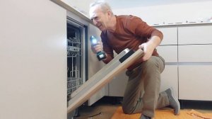Установка посудомоечной машины BOSS.Как правильно установить посудомойку под гарантию.