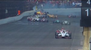 Verizon IndyCar 2015. Indianapolis 500. Saavedra,  Coletti and Hawksworth crash