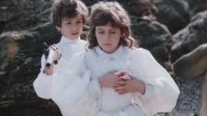 Инга ИЛЬМ  в фильме Каникулы Петрова и Васечкина 1984