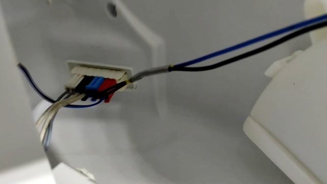 Ремонт холодильника в Волгограде Bosch KGN39VW17R/02. Не охлаждает холодильное отделение.