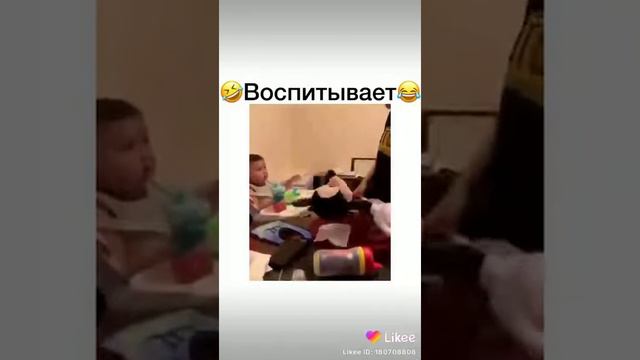 Вот как надо кормить ребёнка если не хочет есть 😂