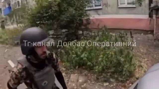 Удивительная встреча на фронте: Русский воин и украинские волонтёры