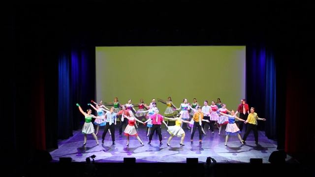 Любите девушки простых романтиков. Хореографический ансамбль Веселуха.16.05.23 смотреть онлайн