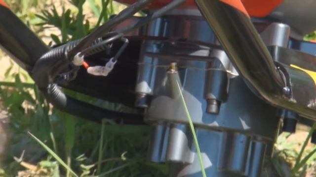 Мотобур ADA Ground Drill 5 и ADA Ground Drill 7 в работе