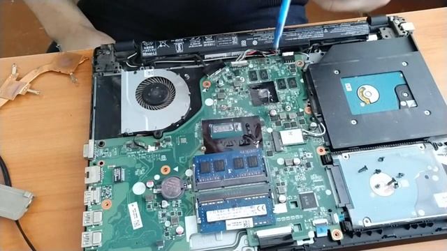 Разборка ноутбука Acer Extensa 2511G смотреть онлайн