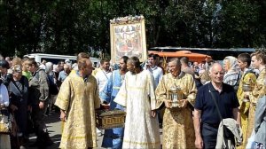 Крестный ход с иконой Спасителя в г  Тутаеве