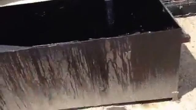 Слив битума из автоцистерны в битумохранилище БХГ смотреть онлайн