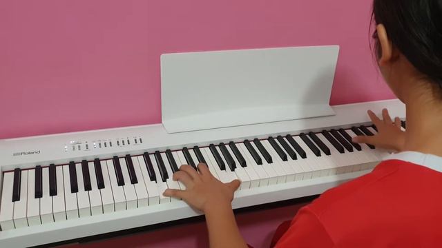 ROLAND FP30 Piano 凱 смотреть онлайн