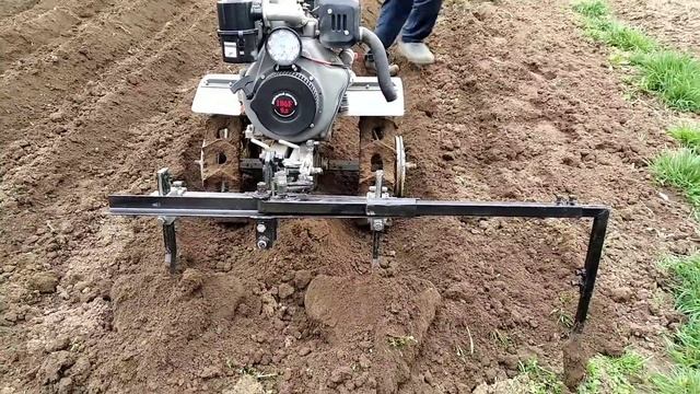 Первый выезд,испытание навесного оборудования. смотреть онлайн