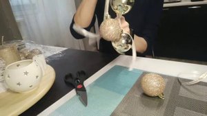 #Делаем простую гирлянду из ёлочных шаров