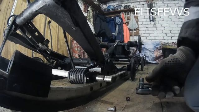 Замена передней пружины в подвеске снегохода SKIDOO SKANDIC WT