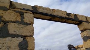 Перекрытия на окна из ракушечника.