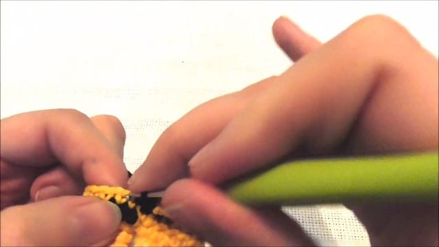 ➁ 2 способ смены нити. Вяжем игрушки по спирали. смотреть онлайн