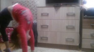 Как научится быстро делать переворот назад