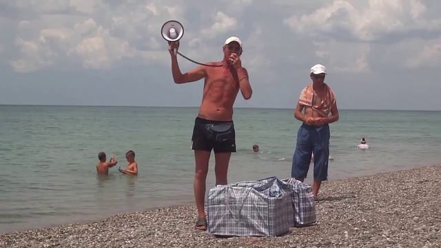 Креативная продажа пирожков  Прикол!!!