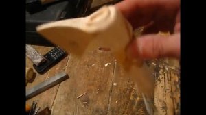 Самодельный деревянный топорик для сына в шуточной презентации.....mp4