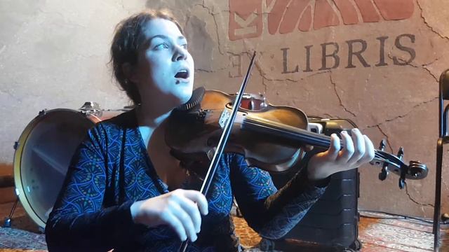 Соня Власова-Кибрик - Отъезжаеть мой милой у даль смотреть онлайн