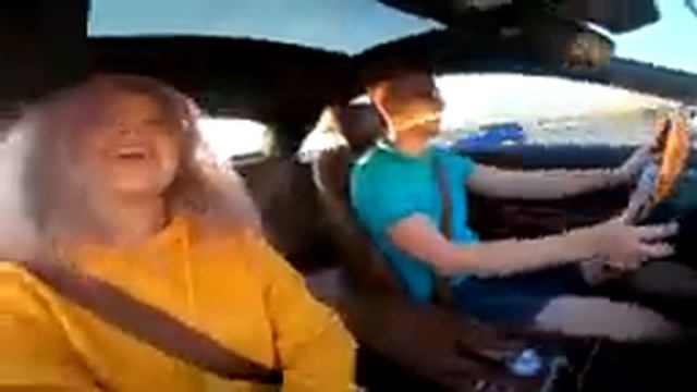 РЕАКЦИЯ ДЕВУШЕК НА ДРИФТ MERCEDES S CLASS смотреть онлайн