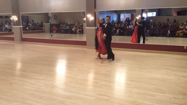 Slava Stefanov and Jessica McMorrow-Stefanov dancing the Tango at Briora Classic Hollywood Showcase смотреть онлайн