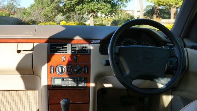 Mercedes-Benz E Class W210 Buyer's Guide 1995-2002 смотреть онлайн