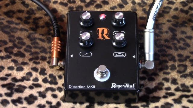 RogerThat DISTORTION MK II pedal demo with SG Classic (Benson P90's) смотреть онлайн