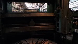 Видео работы токарно-карусельного станка 1525Ф1