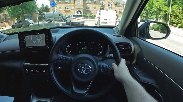 Toyota Yaris Cross 2022 Review First Impressions and Test Drive Tips and Tricks Automatic