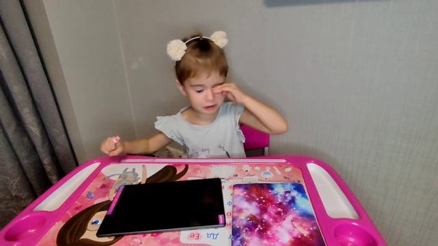 ПОДАРИЛИ ПЛАНШЕТ Василисе. Отличный планшет для ребенка. Lenovo Tab M10 FHD -X360F смотреть онлайн