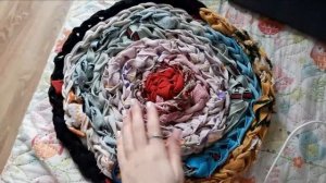 ВОТ ЧТО ПОЛУЧИЛОСЬ... Впервые делаю коврик из носков