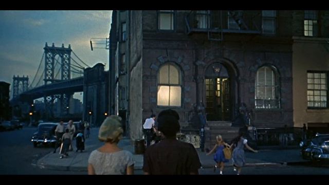 Imitation of Life (1959) by Douglas Sirk, Clip: Lora & Annie walk back to Lora's New York apartment