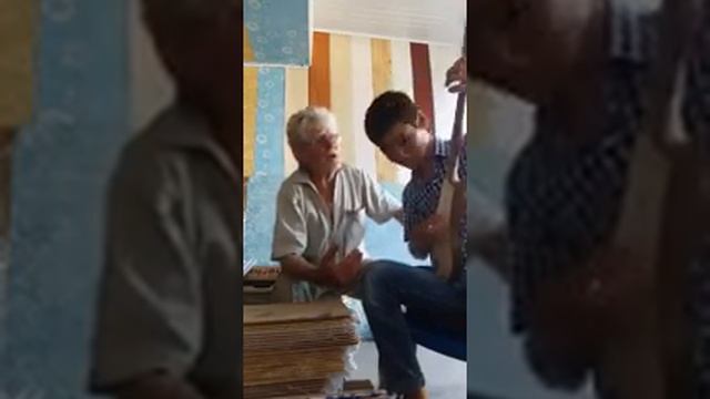 Русский поет кыргызские песни