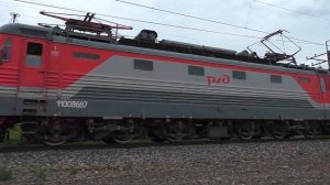 ЧС2К-868 с пассажирским поездом Воркута - Новороссийск