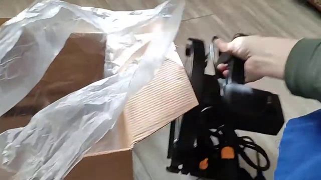 Дисковая циркулярная пила Deko DKCS1800 смотреть онлайн