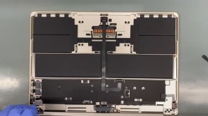 MacBook Air (15-inch, M2, 2023) Display Replacement