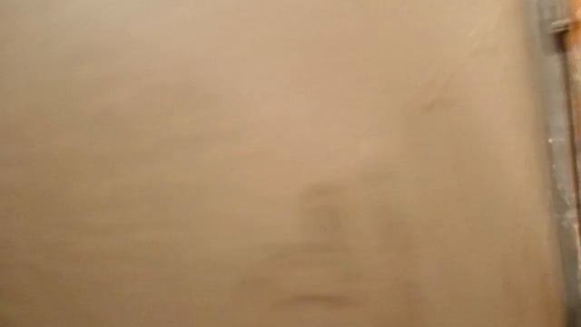 Самодельная лестница на колесах для высоких шкафов в квартире
