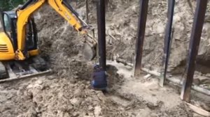Крепление стен котлована. Особый путь. Часть первая - установка двутавра.