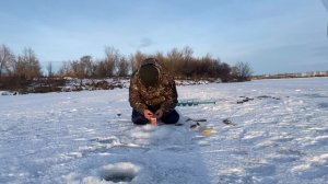 Зимняя рыбалка в деревне