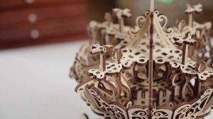 Сборная деревянная механическая модель Карусель от UGEARS Деревянный конструктор Новинка 2020.mp4