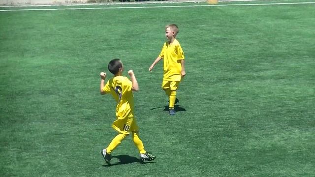 11.05 Летнее первенство Легенда-СШОР-8 2014 г.р 1т смотреть онлайн